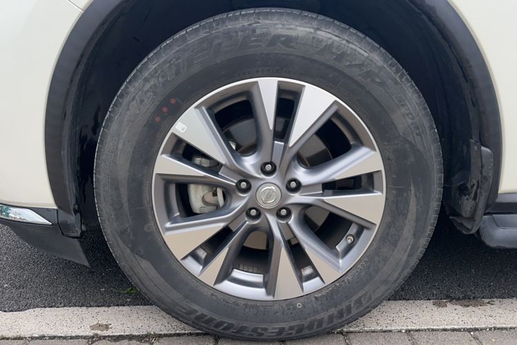 Used Nissan Murano 2021 2.5L XL Two-Wheel Drive Smart Connect Luxury Edition Exterior 4