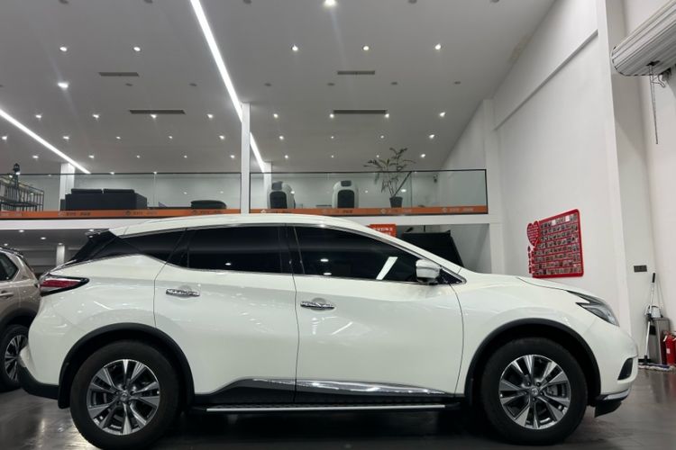 Used Nissan Murano 2021 2.5L XL Two-Wheel Drive Smart Connect Luxury Edition Exterior 4