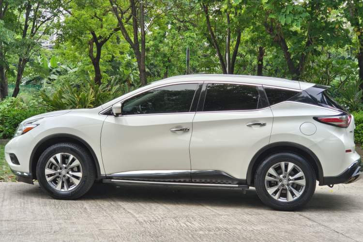 Used Nissan Murano 2021 2.5L XL Two-Wheel Drive Smart Connect Luxury Edition Exterior 5