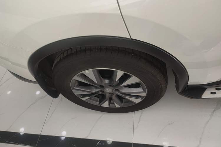 Used Nissan Murano 2021 2.5L XE Two-Wheel Drive Elite Edition Exterior 5