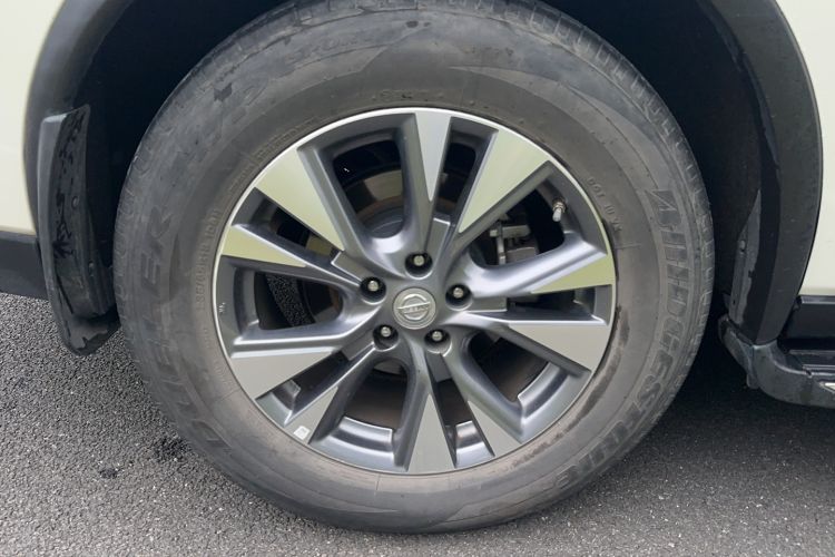 Used Nissan Murano 2021 2.5L XL Two-Wheel Drive Smart Connect Luxury Edition Exterior 5
