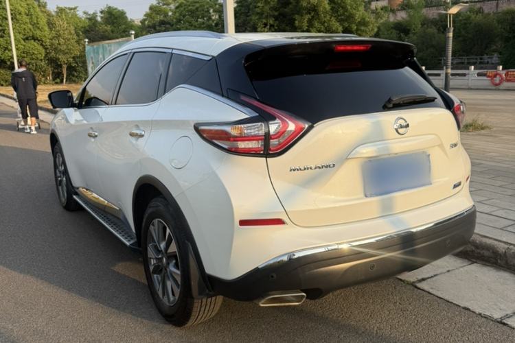 Used Nissan Murano 2021 2.5L XL Two-Wheel Drive Smart Connect Luxury Edition Exterior 5