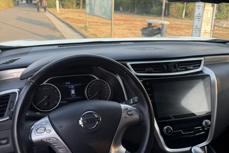 Used Nissan Murano 2021 2.5L XL Two-Wheel Drive Smart Connect Luxury Edition Exterior 6