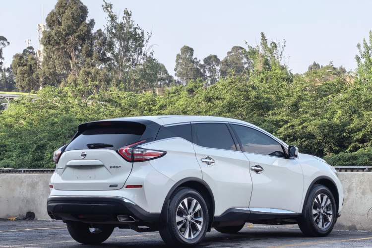 Used Nissan Murano 2021 2.5L XL Two-Wheel Drive Smart Connect Luxury Edition Exterior 6
