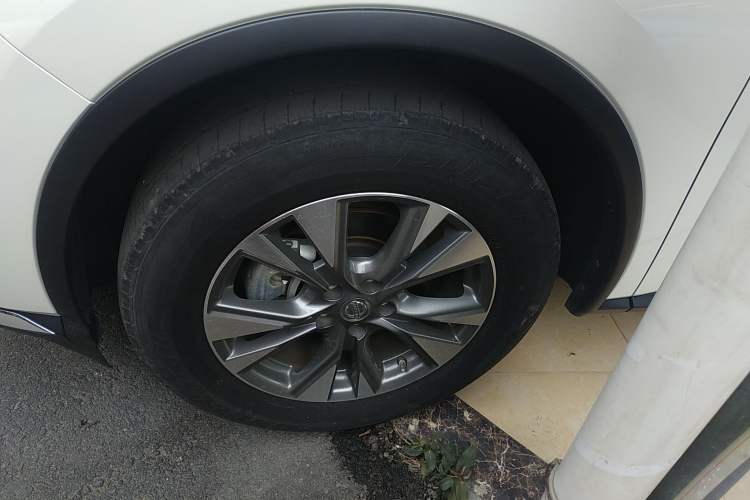Used Nissan Murano 2021 2.5L XL Two-Wheel Drive Smart Connect Luxury Edition Exterior 7