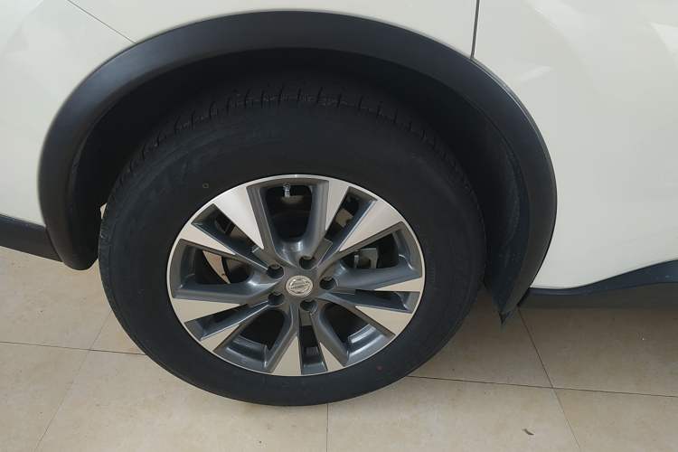 Used Nissan Murano 2021 2.5L XL Two-Wheel Drive Smart Connect Luxury Edition Exterior 8