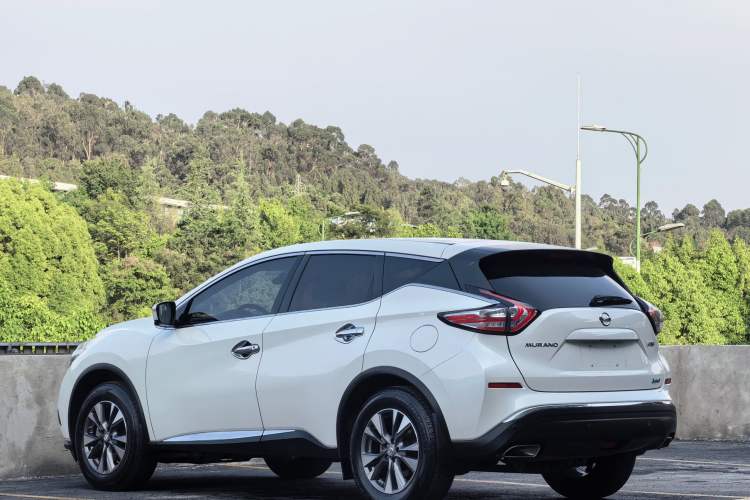 Used Nissan Murano 2021 2.5L XL Two-Wheel Drive Smart Connect Luxury Edition Exterior 8