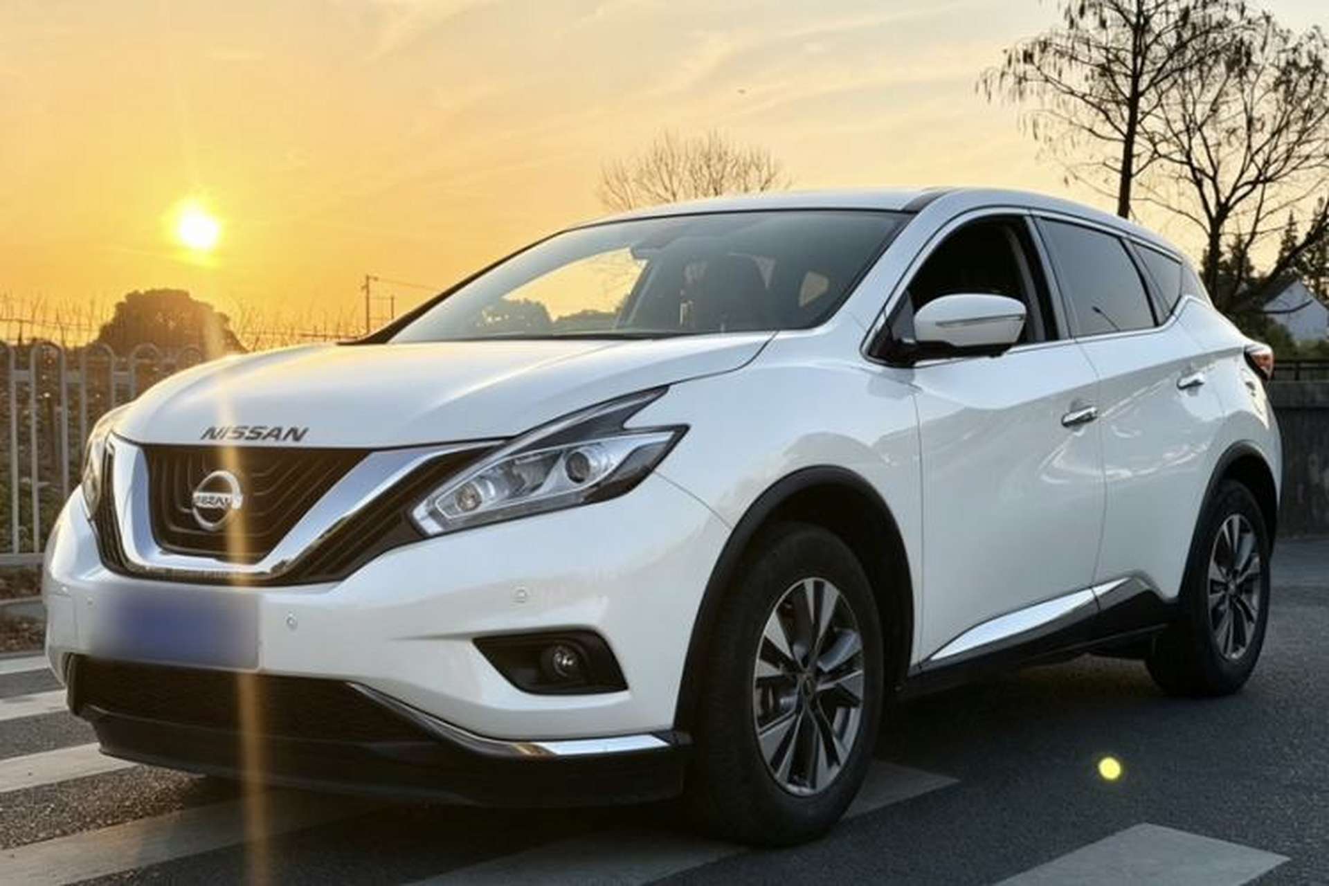 Used Nissan Murano 2021 2.5L XL Two-Wheel Drive Smart Connect Luxury Edition Front Left 45 Deg