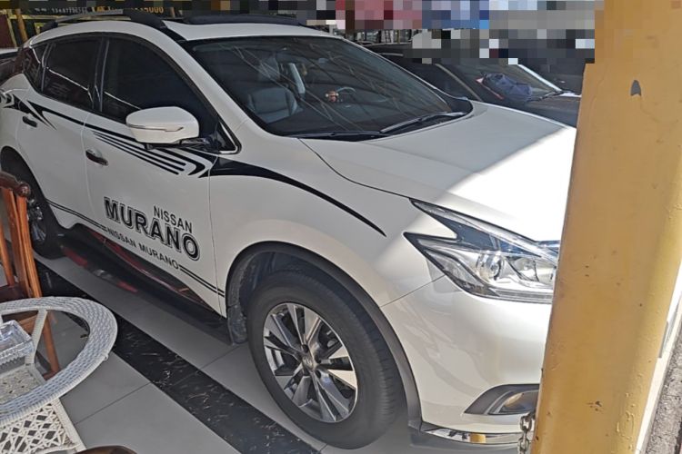 Used Nissan Murano 2021 2.5L XL Two-Wheel Drive Smart Connect Luxury Edition Front Right 45 Deg