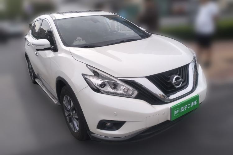Used Nissan Murano 2021 2.5L XL Two-Wheel Drive Smart Connect Luxury Edition Front Right 45 Deg