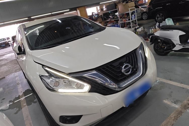 Used Nissan Murano 2021 2.5L XE Two-Wheel Drive Elite Edition Front Right 45 Deg