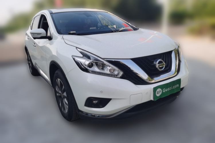 Used Nissan Murano 2021 2.5L XL Two-Wheel Drive Smart Connect Luxury Edition Front Right 45 Deg