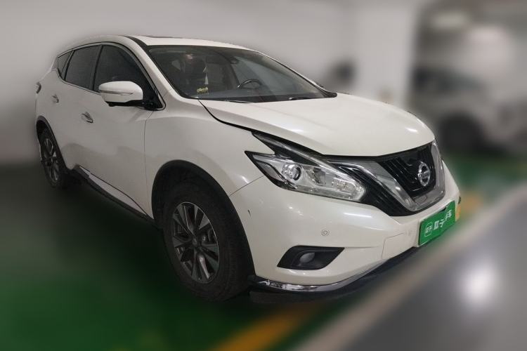 Used Nissan Murano 2021 2.5L XL Two-Wheel Drive Smart Connect Luxury Edition Front Right 45 Deg