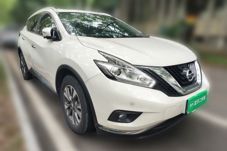 Used Nissan Murano 2021 2.5L XE Two-Wheel Drive Elite Edition Front Right 45 Deg