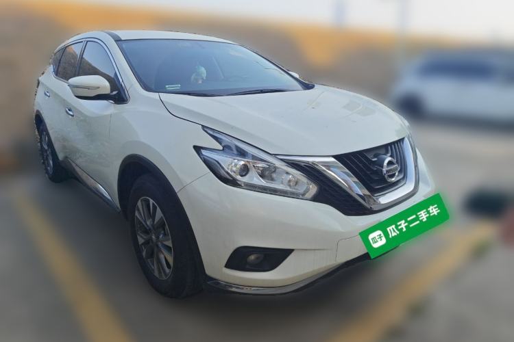 Used Nissan Murano 2021 2.5L XE Two-Wheel Drive Elite Edition Front Right 45 Deg