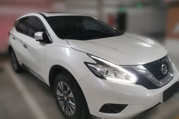 Used Nissan Murano 2021 2.5L XL Two-Wheel Drive Smart Connect Luxury Edition Front Right 45 Deg