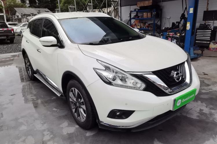 Used Nissan Murano 2021 2.5L XE Two-Wheel Drive Elite Edition Front Right 45 Deg