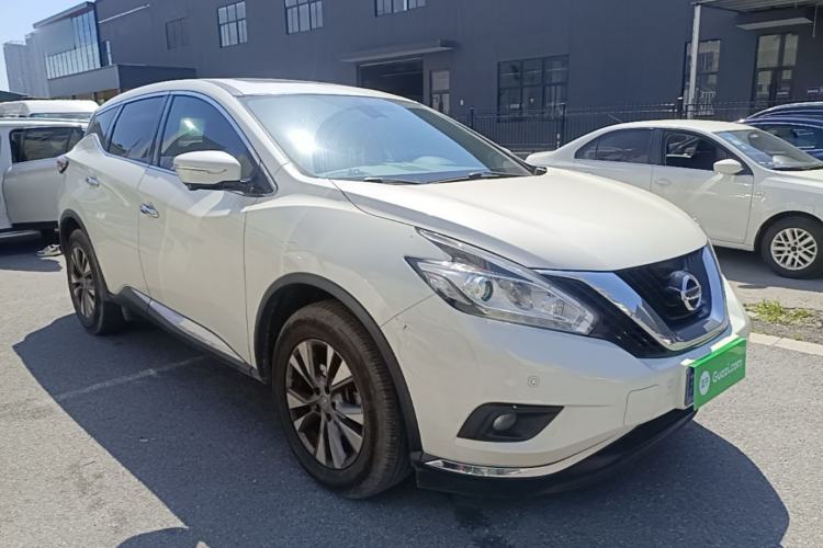 Used Nissan Murano 2021 2.5L XL Two-Wheel Drive Smart Connect Luxury Edition Front Right 45 Deg
