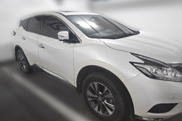 Used Nissan Murano 2021 2.5L XL Two-Wheel Drive Smart Connect Luxury Edition Front Right 45 Deg