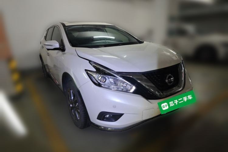 Used Nissan Murano 2021 2.5L XL Two-Wheel Drive Smart Connect Luxury Edition Front Right 45 Deg