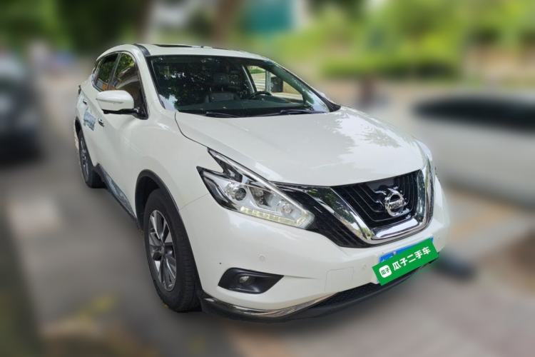 Used Nissan Murano 2021 2.5L XL Two-Wheel Drive Smart Connect Luxury Edition Front Right 45 Deg