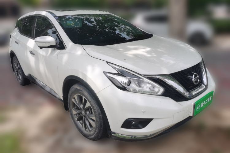 Used Nissan Murano 2021 2.5L XL Two-Wheel Drive Smart Connect Luxury Edition Front Right 45 Deg