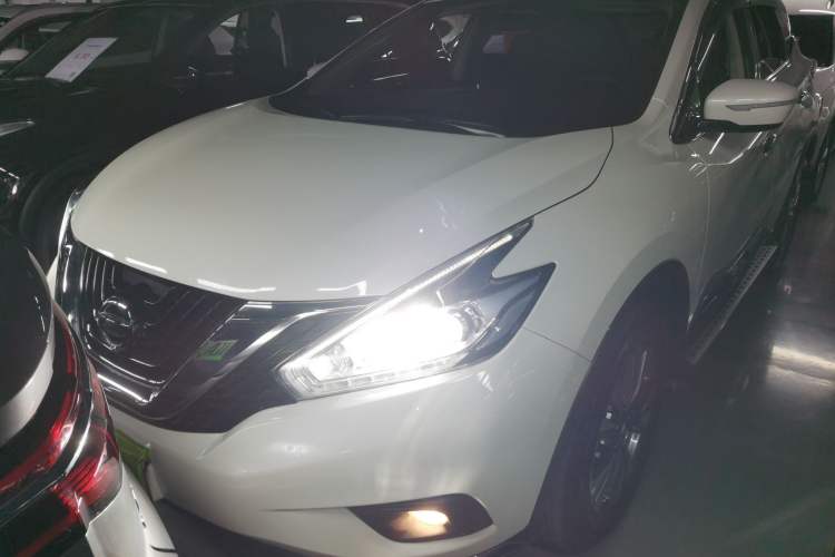 Used Nissan Murano 2021 2.5L XE Two-Wheel Drive Elite Edition Front