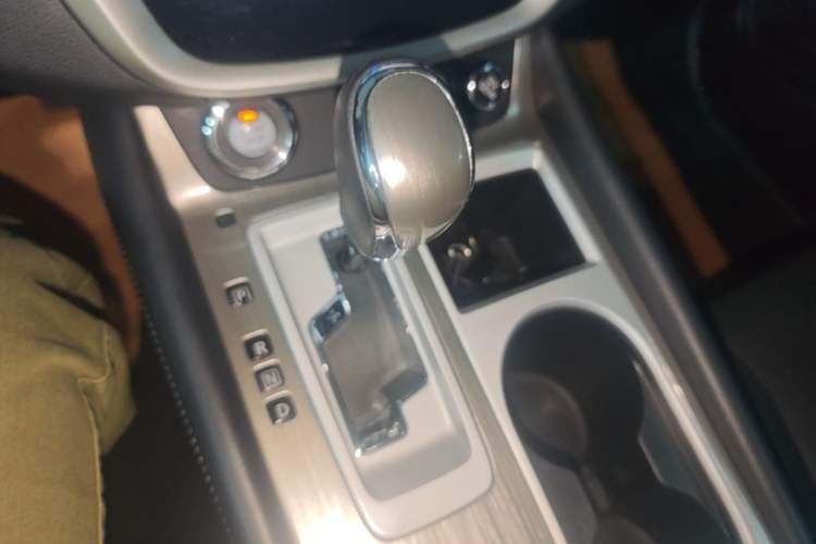 Used Nissan Murano 2021 2.5L XL Two-Wheel Drive Smart Connect Luxury Edition Gear Lever