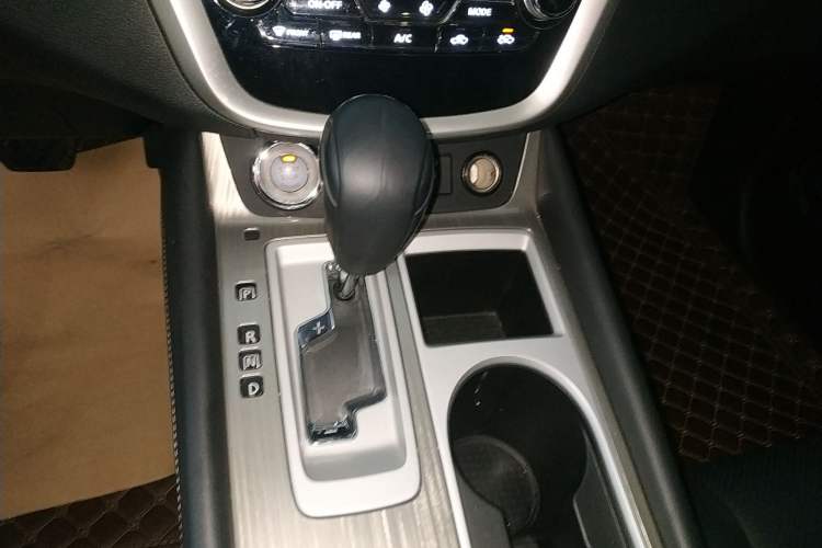Used Nissan Murano 2021 2.5L XE Two-Wheel Drive Elite Edition Gear Lever
