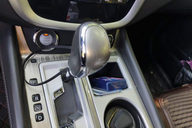 Used Nissan Murano 2021 2.5L XL Two-Wheel Drive Smart Connect Luxury Edition Gear Lever