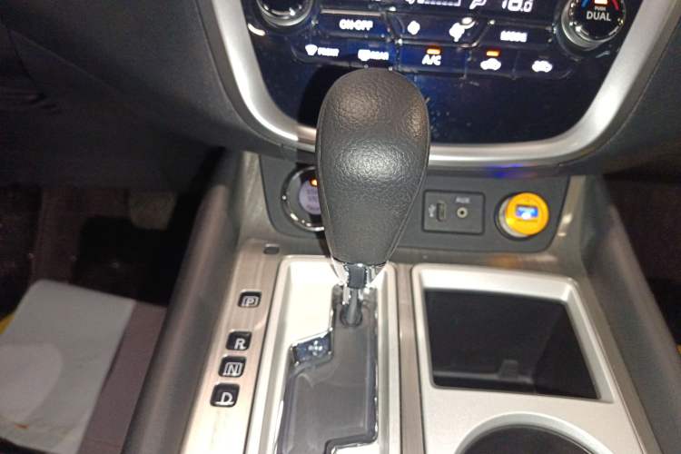 Used Nissan Murano 2021 2.5L XE Two-Wheel Drive Elite Edition Gear Lever
