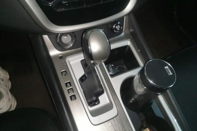Used Nissan Murano 2021 2.5L XL Two-Wheel Drive Smart Connect Luxury Edition Gear Lever