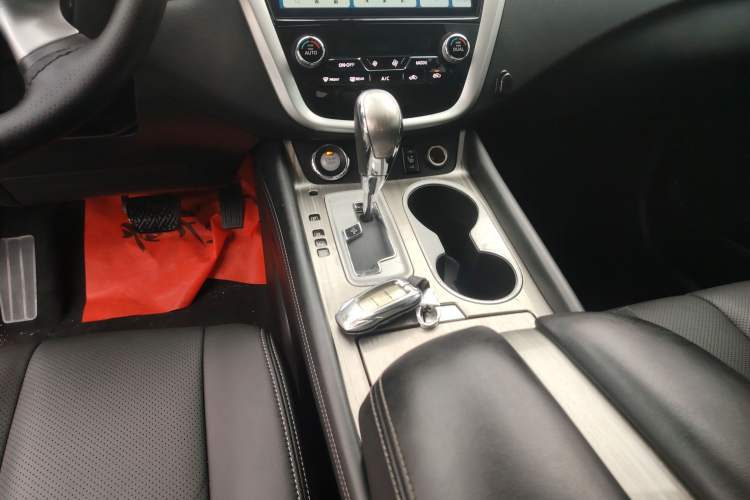 Used Nissan Murano 2021 2.5 S/C HEV XE Four-Wheel Drive Hybrid SmartConnect Prestige Edition Gear Lever