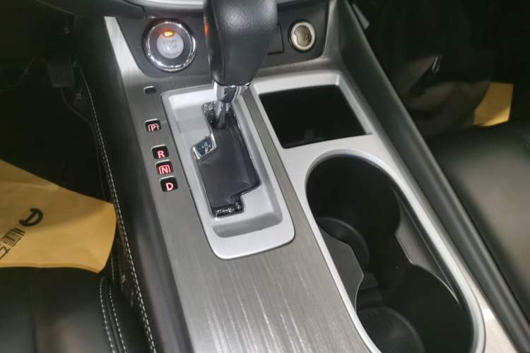 Used Nissan Murano 2021 2.5L XE Two-Wheel Drive Elite Edition Gear Lever