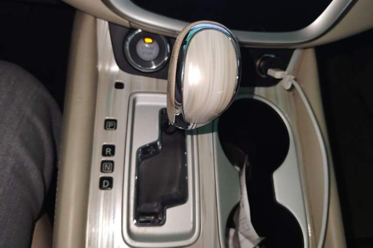 Used Nissan Murano 2021 2.5 S/C HEV XL Four-Wheel Drive Hybrid SmartConnect Prestige Edition Gear Lever