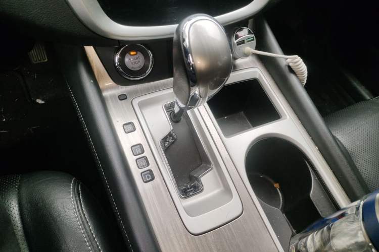 Used Nissan Murano 2021 2.5L XL Two-Wheel Drive Smart Connect Luxury Edition Gear Lever
