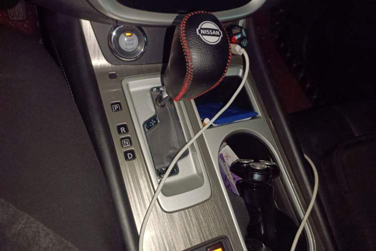 Used Nissan Murano 2021 2.5L XL Two-Wheel Drive Smart Connect Luxury Edition Gear Lever