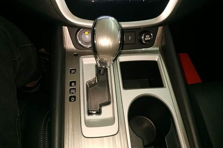 Used Nissan Murano 2021 2.5L XL Two-Wheel Drive Smart Connect Luxury Edition Gear Lever