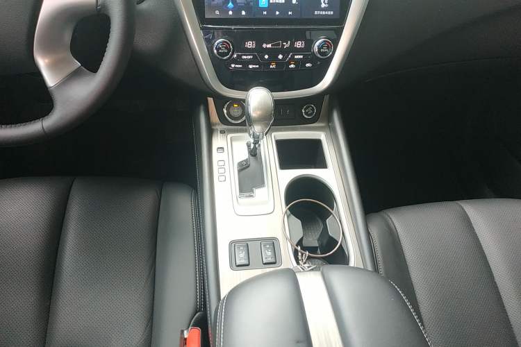 Used Nissan Murano 2021 2.5L XL Two-Wheel Drive Smart Connect Luxury Edition Gear Lever