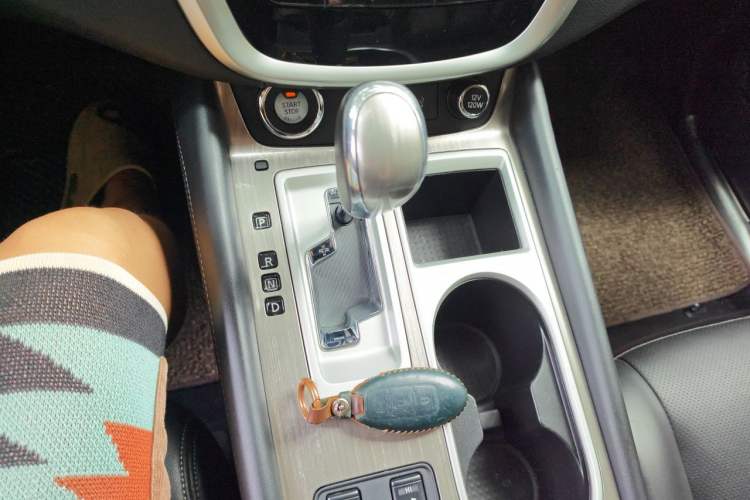 Used Nissan Murano 2021 2.5L XL Two-Wheel Drive Smart Connect Luxury Edition Gear Lever