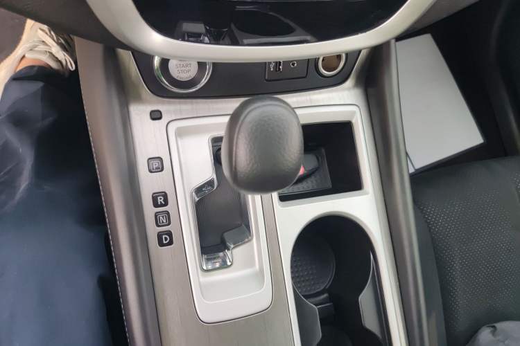 Used Nissan Murano 2021 2.5L XE Two-Wheel Drive Elite Edition Gear Lever