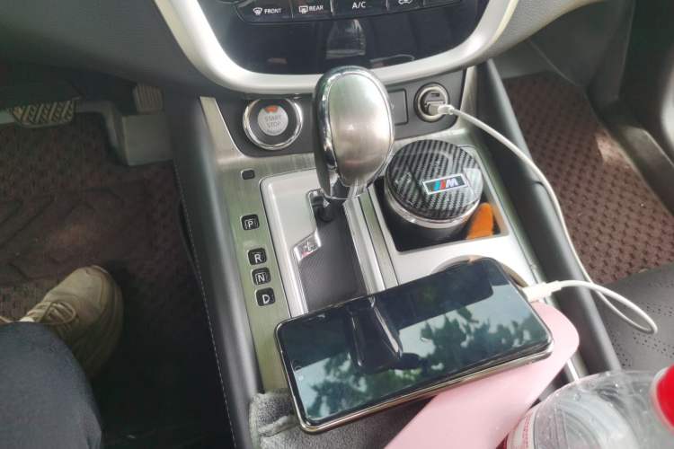 Used Nissan Murano 2021 2.5L XL Two-Wheel Drive Smart Connect Luxury Edition Gear Lever