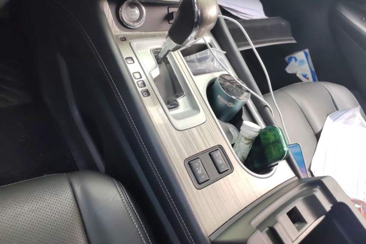 Used Nissan Murano 2021 2.5L XL Two-Wheel Drive Smart Connect Luxury Edition Gear Lever