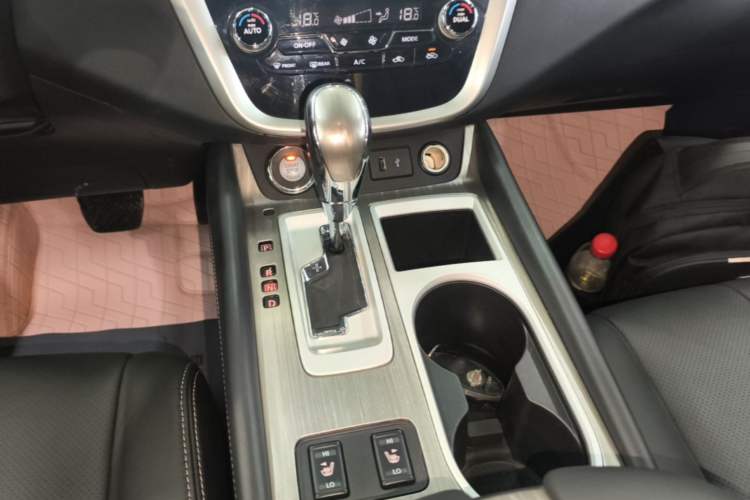 Used Nissan Murano 2021 2.5L XL Two-Wheel Drive Smart Connect Luxury Edition Gear Lever
