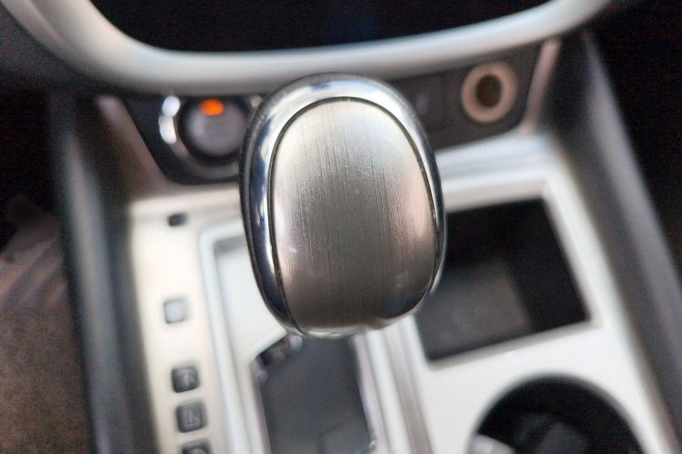 Used Nissan Murano 2021 2.5L XL Two-Wheel Drive Smart Connect Luxury Edition Gear Lever