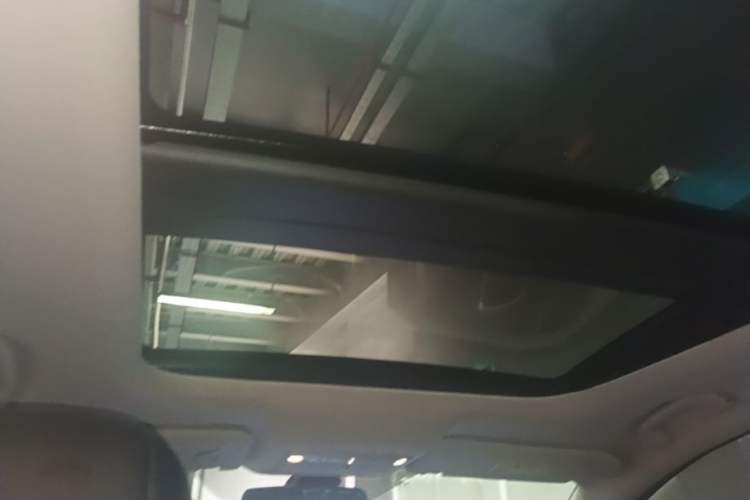 Used Nissan Murano 2021 2.5L XL Two-Wheel Drive Smart Connect Luxury Edition Headliner
