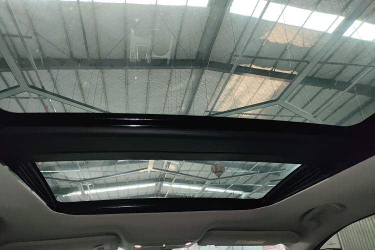 Used Nissan Murano 2021 2.5L XL Two-Wheel Drive Smart Connect Luxury Edition Headliner