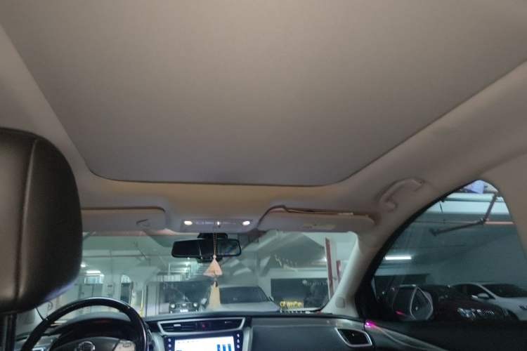 Used Nissan Murano 2021 2.5L XL Two-Wheel Drive Smart Connect Luxury Edition Headliner