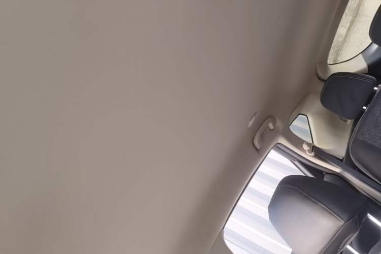 Used Nissan Murano 2021 2.5L XE Two-Wheel Drive Elite Edition Headliner