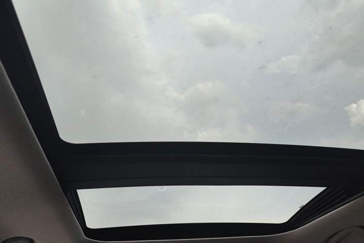 Used Nissan Murano 2021 2.5L XL Two-Wheel Drive Smart Connect Luxury Edition Headliner